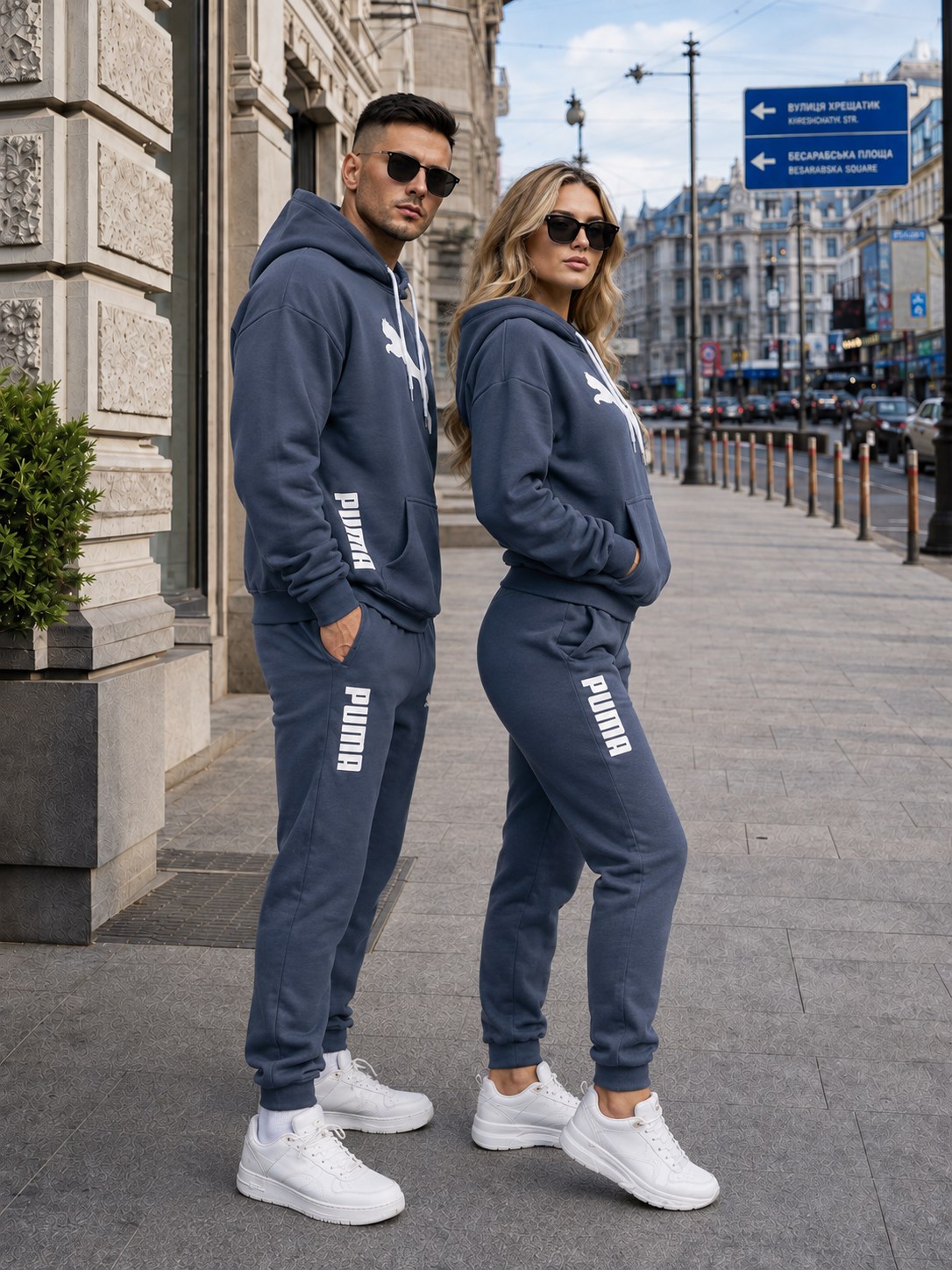 Графіт спортивний костюм Puma, вигляд збоку